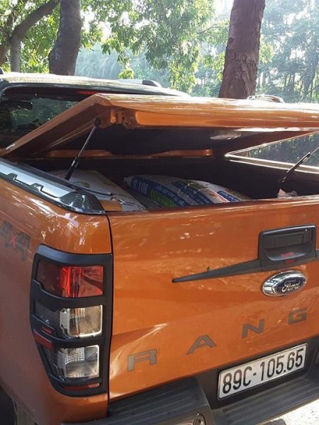 nap-thung-thap-thao-mo-45-xe-ford-ranger-wildtrak