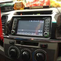 man-hinh-dvd-theo-xe-toyota